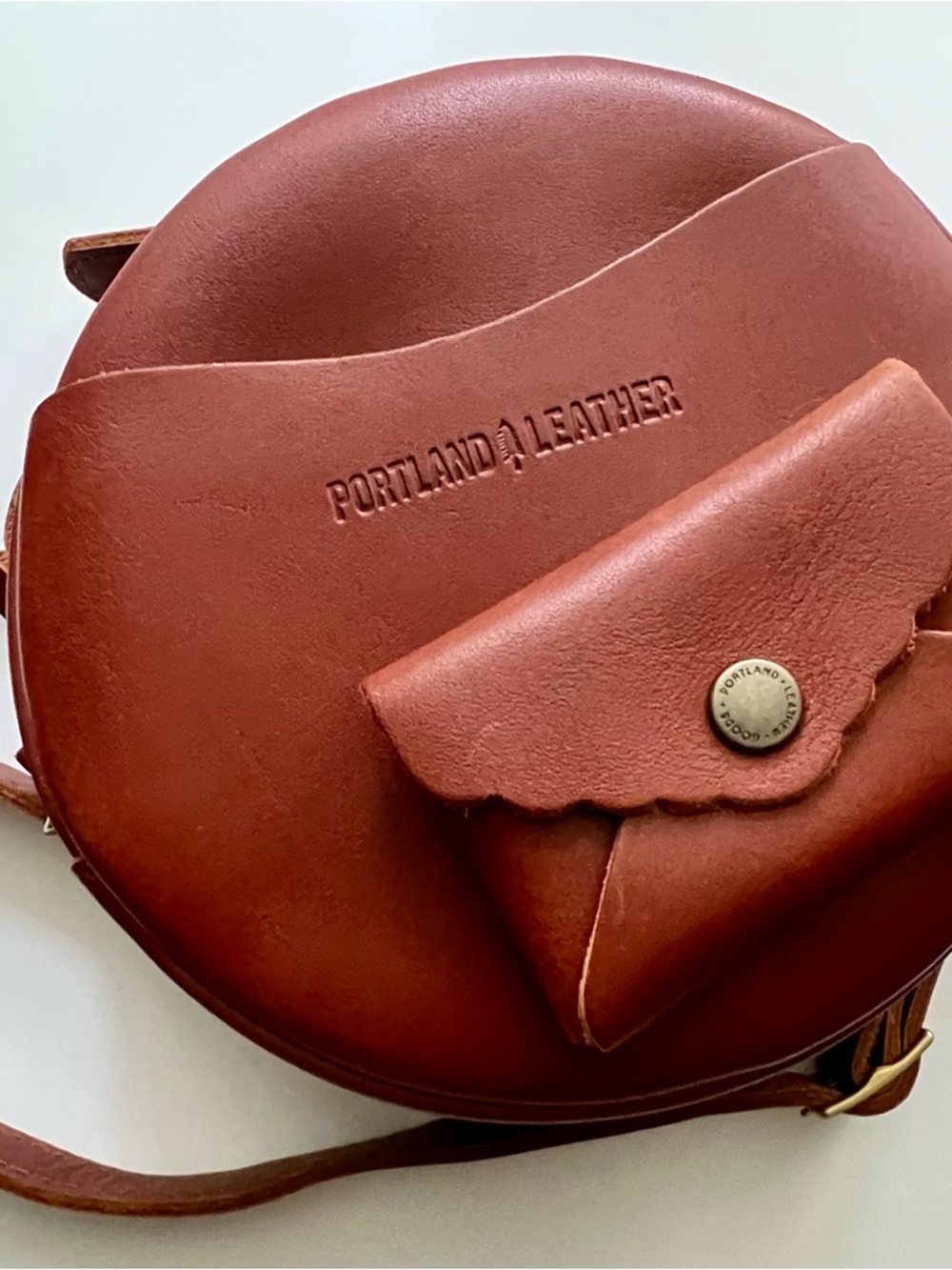 Portland Leather Goods Circle Crossbody + Mini Daisy Wallet (Almost Perfect) - Picture 5 of 13